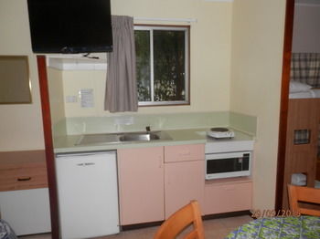 Glenwood Tourist Park & Motel - Accommodation BNB 25