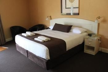 Bowen Inn Motel - Accommodation BNB 9