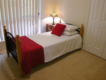 Apple Tree Cottage & Studio - Accommodation BNB 4