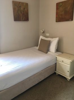 Boronia Lodge Burwood - Accommodation BNB 28