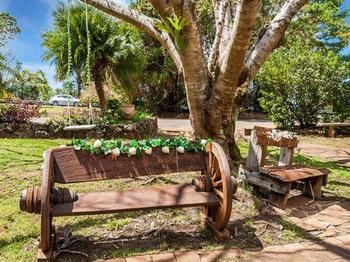 Tanglewood Gardens - Accommodation BNB 10