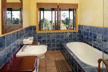 The Spotted Chook - Accommodation BNB 12