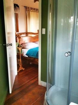 Uluramaya Retreat Cabins - Accommodation BNB 5