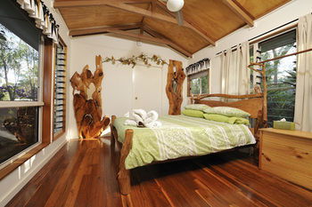 Uluramaya Retreat Cabins - Accommodation BNB 12