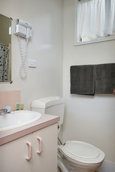 Gundagai Cabins & Tourist Park - Accommodation BNB 13