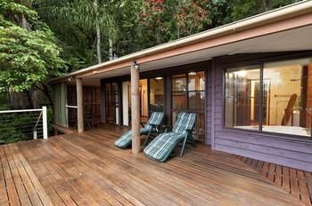 Treetops Accommodation Montville - Accommodation BNB 7