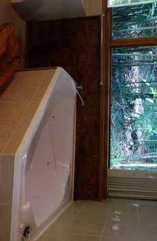 Treetops Accommodation Montville - Accommodation BNB 35