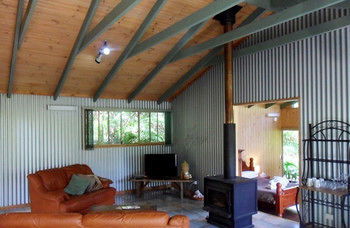 Treetops Accommodation Montville - Accommodation BNB 42