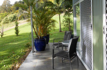 Treetops Accommodation Montville - Accommodation BNB 58