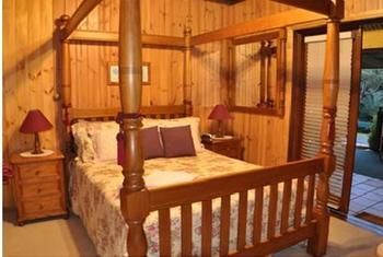 Peppertree Cottage - Accommodation BNB 2