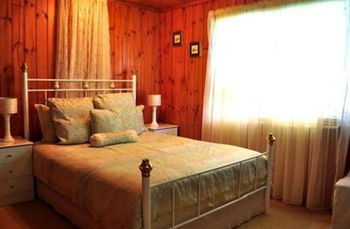 Peppertree Cottage - Accommodation BNB 8