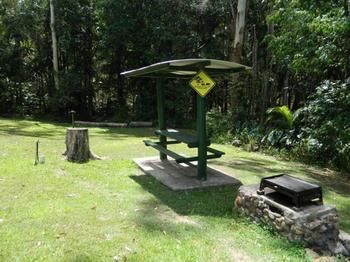 Mapleton Cabins & Caravan Park - Accommodation BNB 0