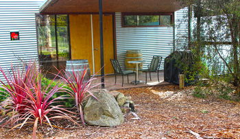 Valley Farm Vineyard Cottages - Accommodation BNB 13
