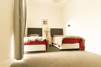 Hawthorn Holiday House - Accommodation BNB 8