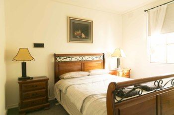 Hawthorn Holiday House - Accommodation BNB 13