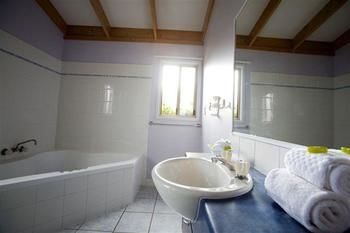 Budgewoi Holiday Park - Accommodation BNB 0