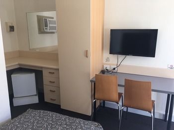Westside Motor Inn - Accommodation BNB 8