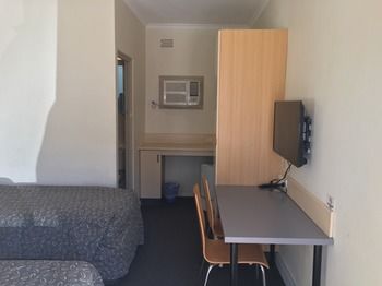 Westside Motor Inn - Accommodation BNB 15