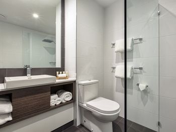 Best Western Plus Lake Kawana Hotel - Accommodation BNB 37