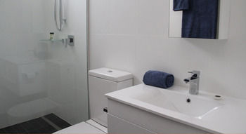 Apartment2c - Lennox 1 - Accommodation BNB 1