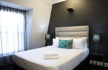 Hotel Challis - Accommodation BNB 17