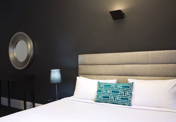 Hotel Challis - Accommodation BNB 24
