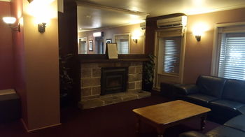 Wisemans Inn Hotel - Accommodation BNB 11