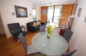 Homebush 122 Ben Furnished Apartment - Accommodation BNB 5