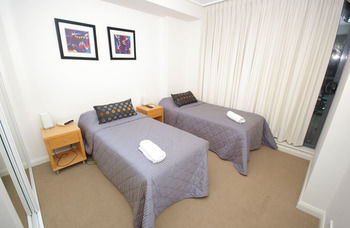 Homebush 3 Ben Furnished Apartment - Accommodation BNB 3