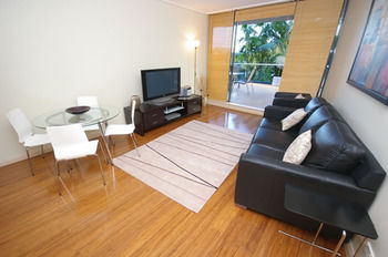 Homebush 57 Ben Furnished Apartment - Accommodation BNB 4