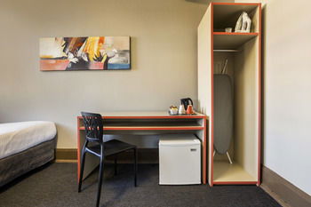 The Granville Hotel - Accommodation BNB 13