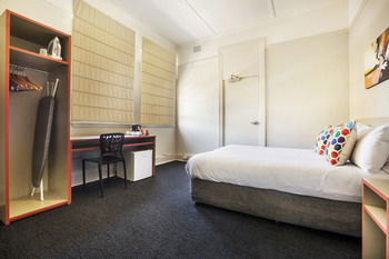 The Granville Hotel - Accommodation BNB 24