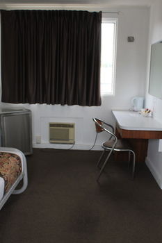 Hotel Beach House Nambour - Accommodation BNB 9