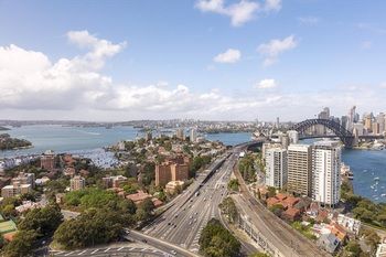 Meriton Serviced Apartments North Sydney - Accommodation BNB 24