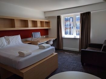 RMIT Village - Accommodation BNB 21