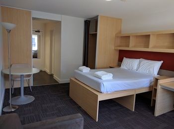 RMIT Village - Accommodation BNB 22