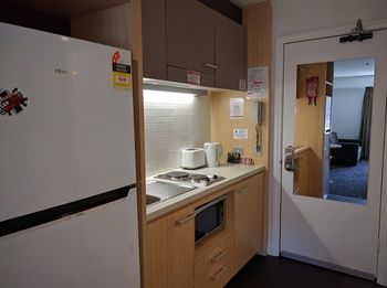RMIT Village - Accommodation BNB 24