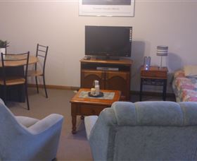 Silwood Park Holiday Unit - Accommodation BNB 1