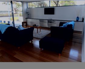 Tuckers Rocks Cottage - Accommodation BNB 1