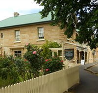 Ross Hotel - Accommodation BNB