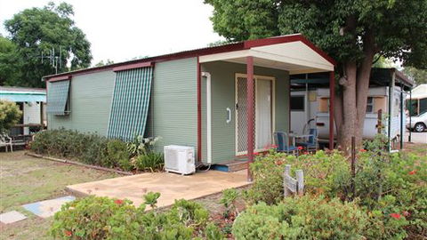 Riverbank Caravan Park - Accommodation BNB 4