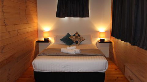 Lakes And Craters Holiday Park - Accommodation BNB 1