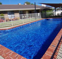 Jacaranda Motel  Holiday Units - Accommodation BNB