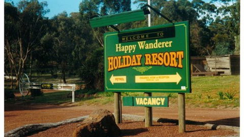 Happy Wanderer Holiday Resort - Accommodation BNB 2