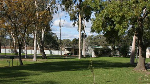 Lake Fyans Holiday Park - Accommodation BNB 5