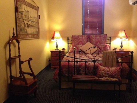 Church House B&B Gundagai - Accommodation BNB 4