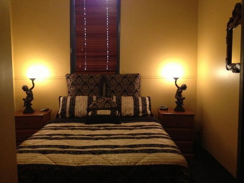 Church House B&B Gundagai - Accommodation BNB 9