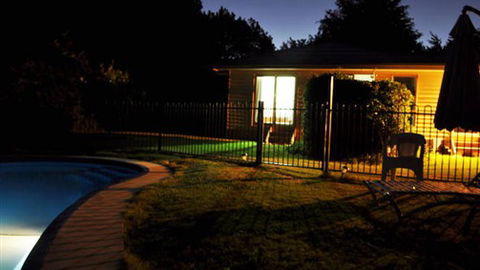 Annie's Garden Retreat - Accommodation BNB 5