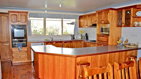 Annie's Garden Retreat - Accommodation BNB 4
