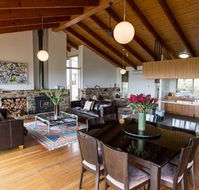 Holmesglen at Eildon - The Homestead - Accommodation BNB